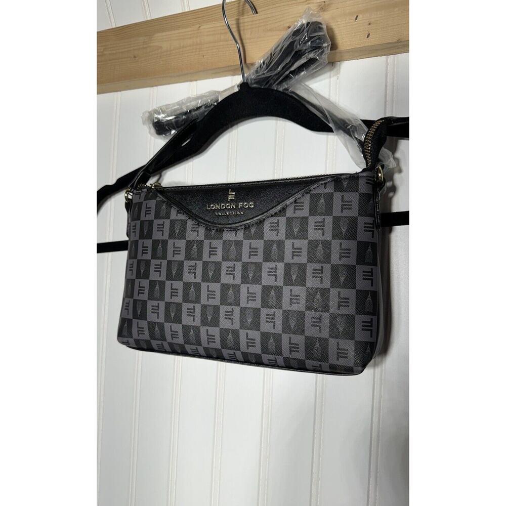 London Fog Addison Tower Signature Print Crossbody Bag Zip Around Wallet NWT BLK
